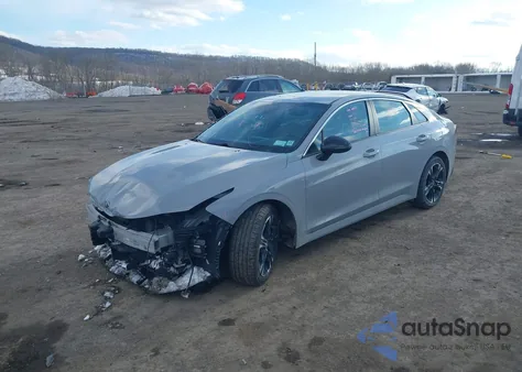 2021 Kia K5 Gt-Line z USA, uszkodzony, nr VIN 5XXG64J27MG077795